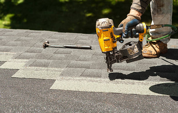 Best Roof Gutter Cleaning  in Rossmoor, CA